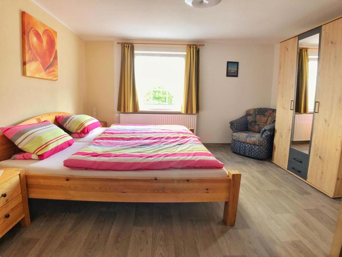 Ferienwohnung Zum Tannenwirt เมเดบาค ภายนอก รูปภาพ