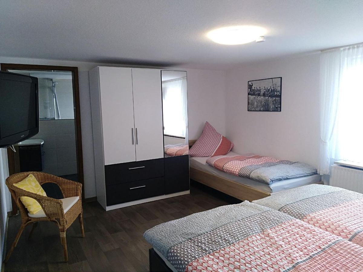 Ferienwohnung Zum Tannenwirt เมเดบาค ภายนอก รูปภาพ