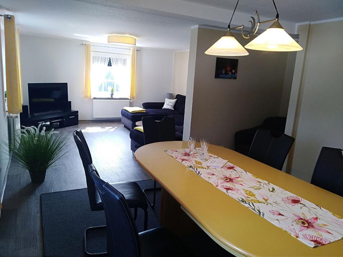 Ferienwohnung Zum Tannenwirt เมเดบาค ภายนอก รูปภาพ